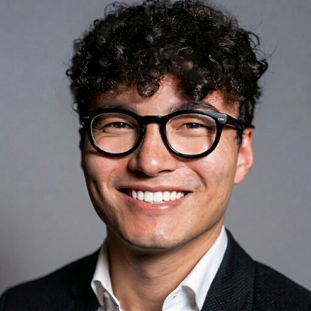 Kenji Klimaszewski headshot